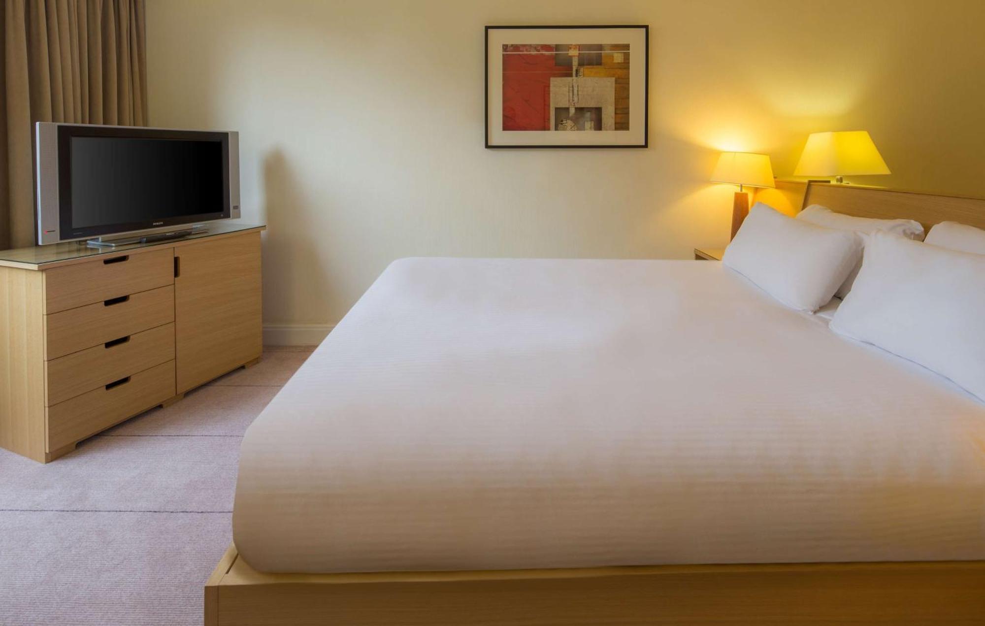 Hilton Leicester Hotel Bagian luar foto